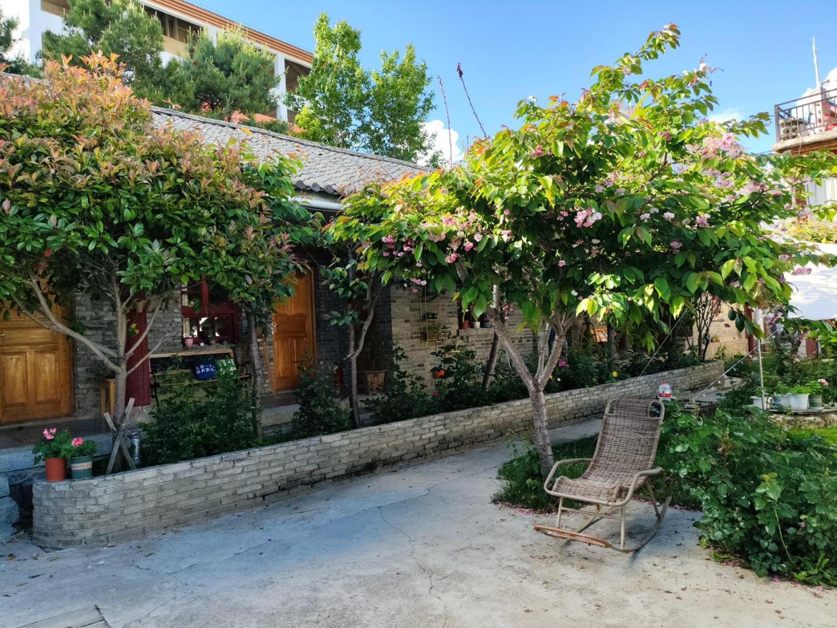 Kevin'S Trekker Inn Σάνγκρι-Λα Εξωτερικό φωτογραφία